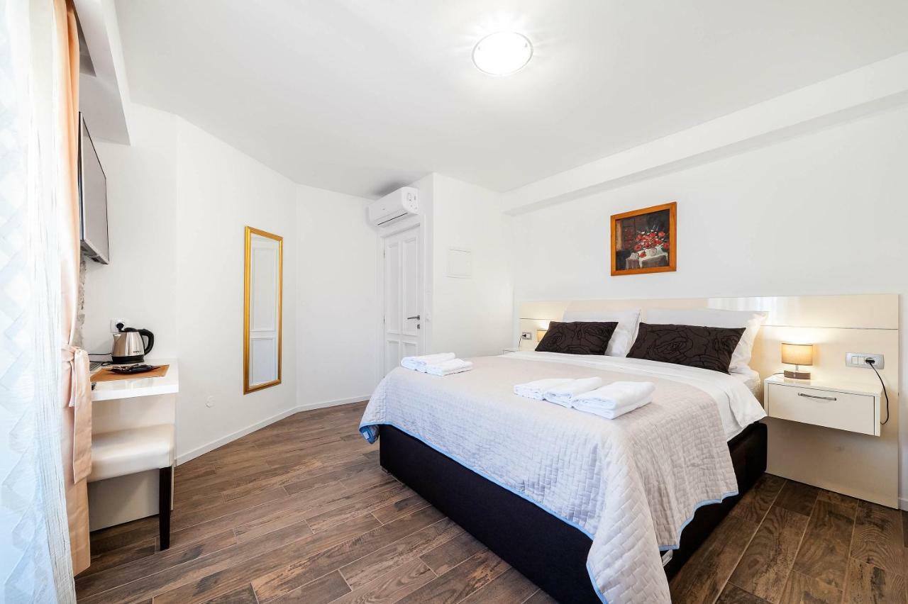 Apartments Palace Rialto Šibenik Екстериор снимка
